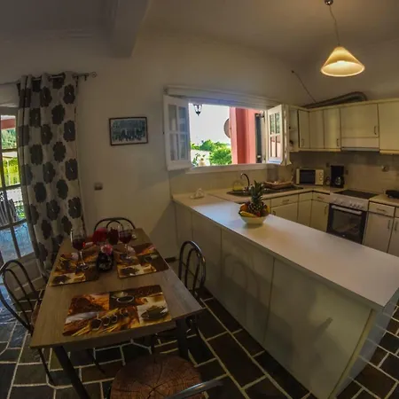 Myriam's House 公寓 阿齐欧斯·贡多斯