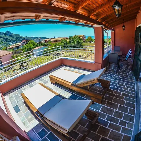 Myriam's House Апартаменты *